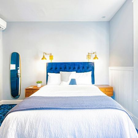 The Hudson Whaler Hotel Bagian luar foto