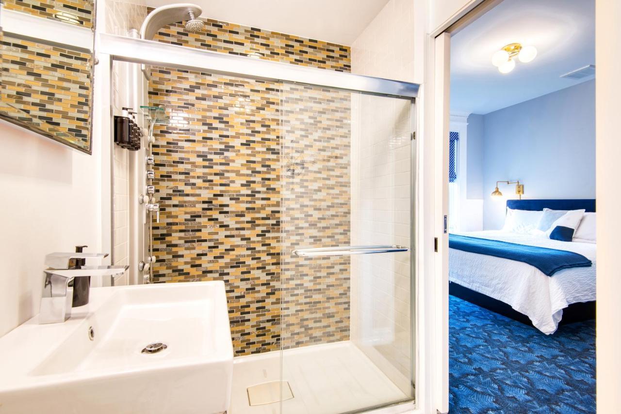 The Hudson Whaler Hotel Bagian luar foto