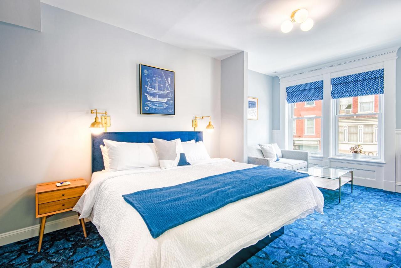 The Hudson Whaler Hotel Bagian luar foto