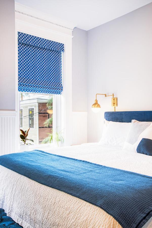 The Hudson Whaler Hotel Bagian luar foto