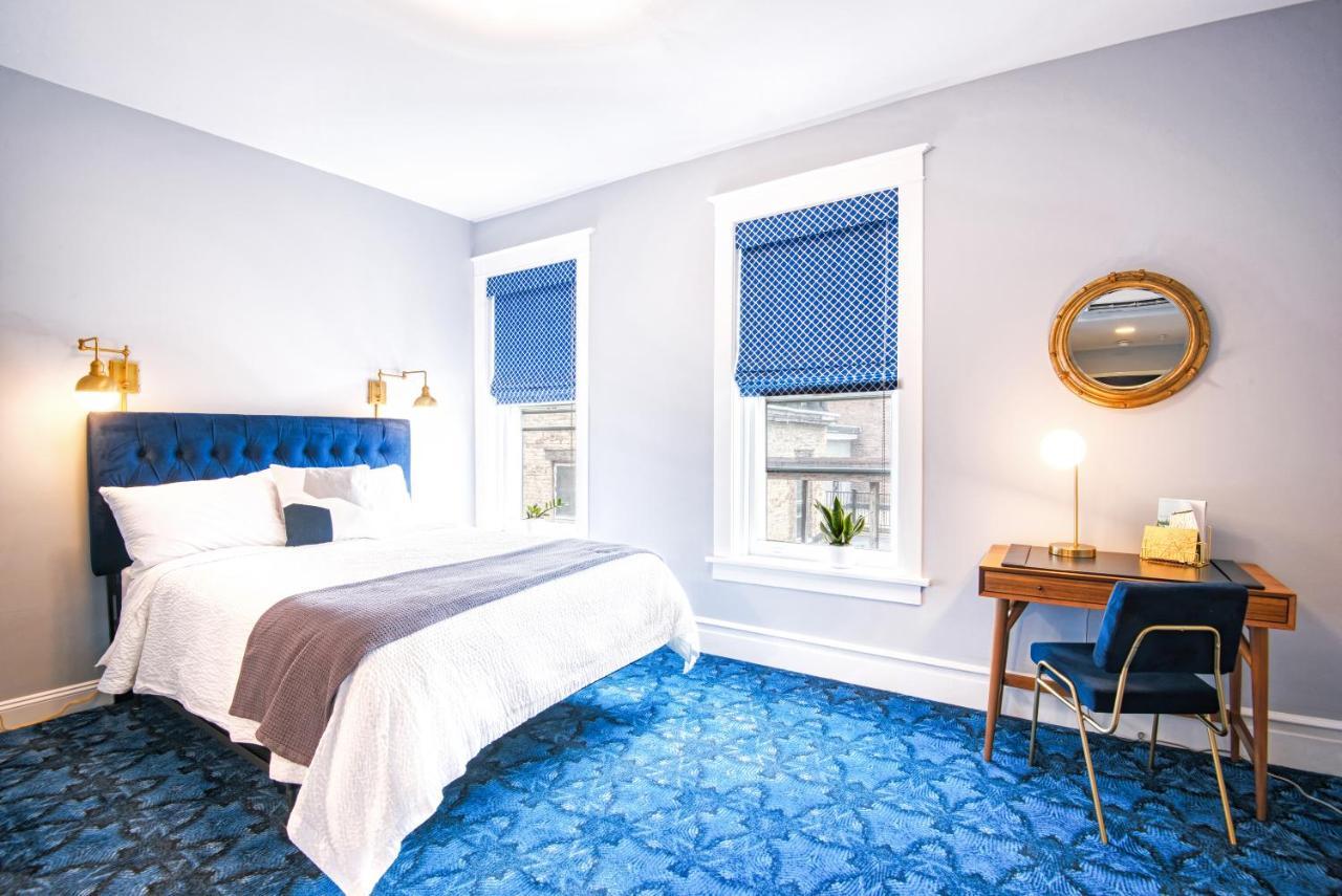 The Hudson Whaler Hotel Bagian luar foto
