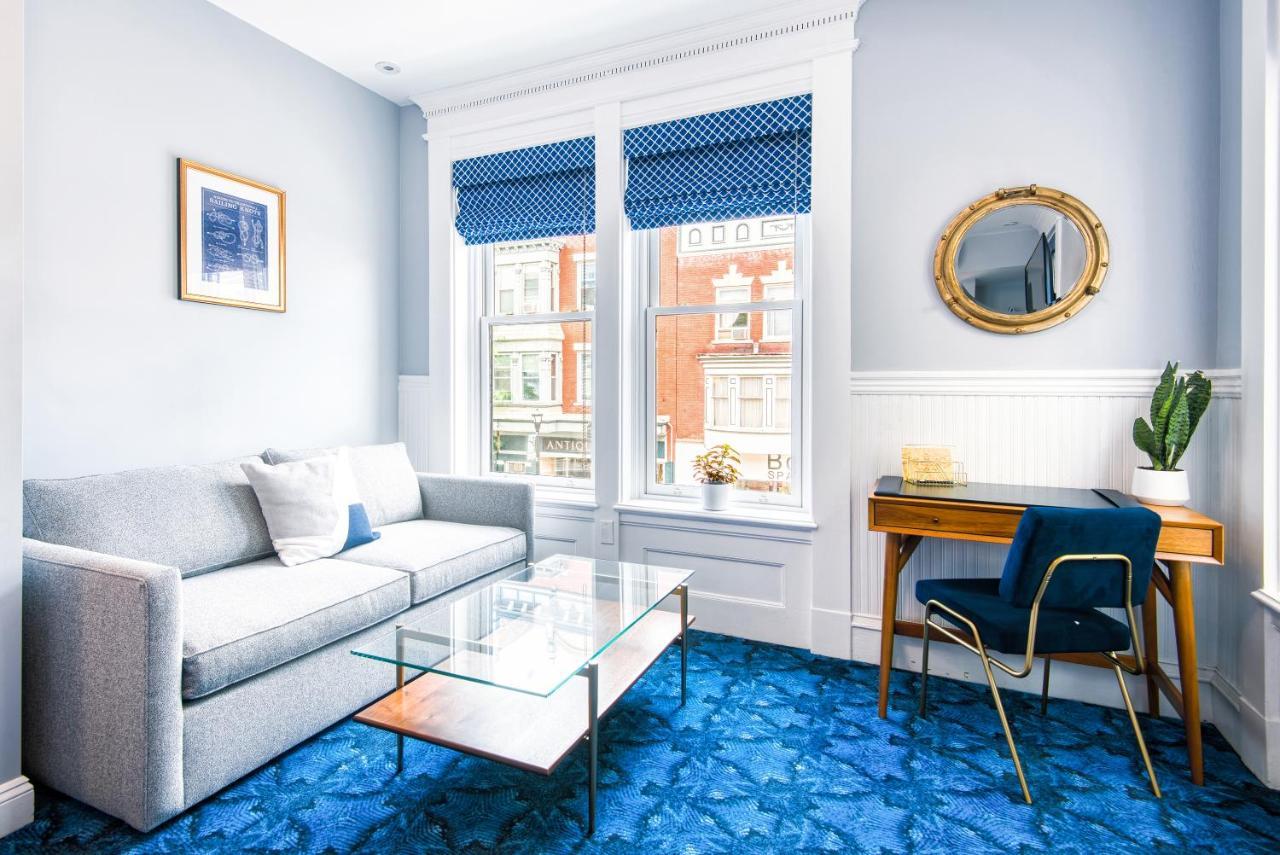 The Hudson Whaler Hotel Bagian luar foto