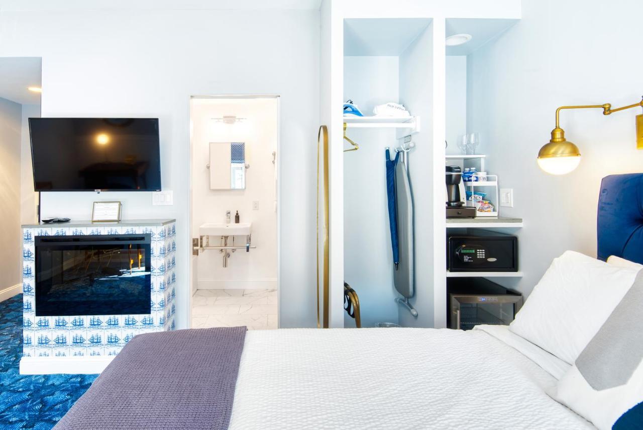 The Hudson Whaler Hotel Bagian luar foto