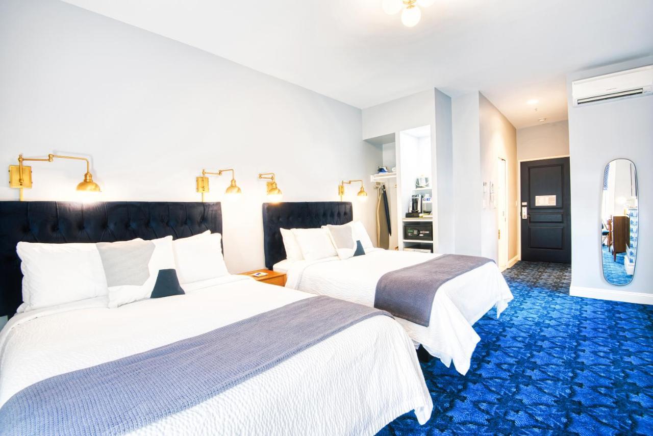 The Hudson Whaler Hotel Bagian luar foto